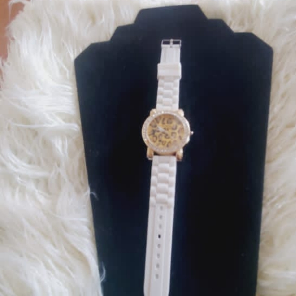 Wrist watch 🌴 - Picture 3 of 5